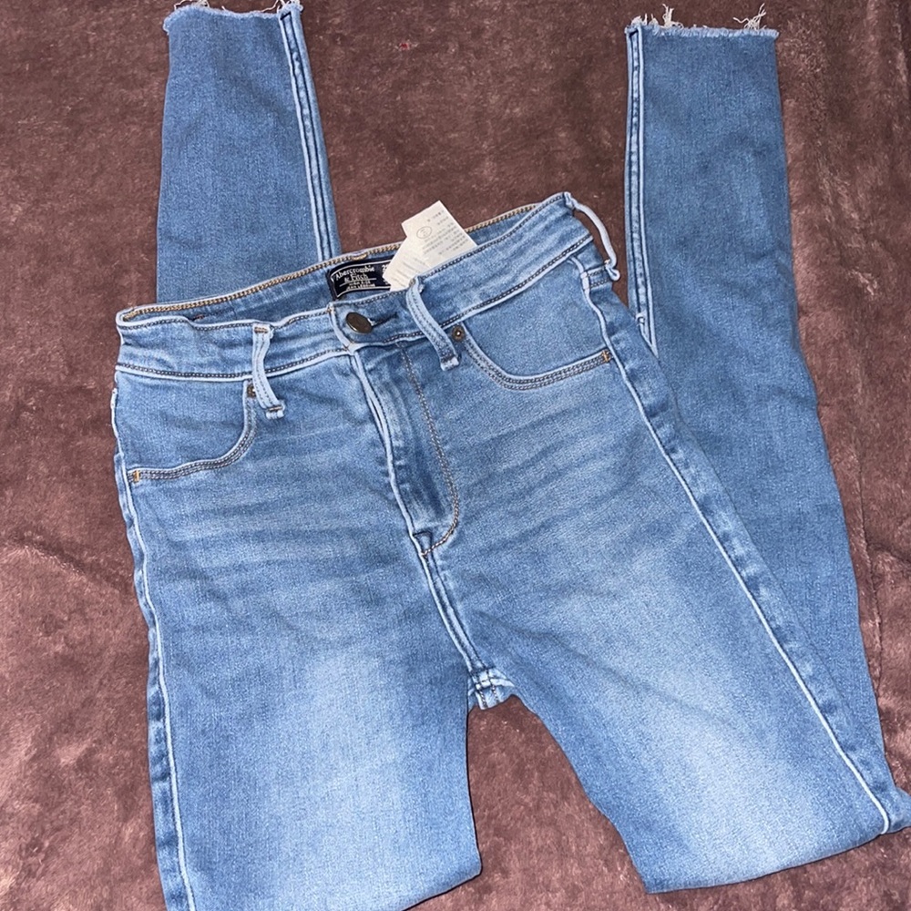 Abercrombie & Fitch High Rise Jegging